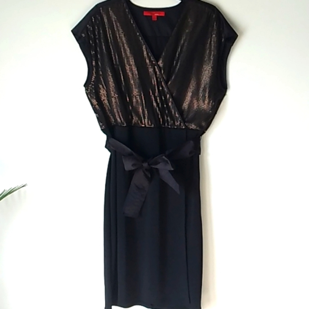 Marciso Rodriguez women's dress size large color is black and a metallic rose go